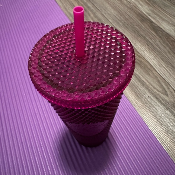 BNWT Venti Starbucks Berry Pink Bling Studded Tumbler - Picture 2 of 3